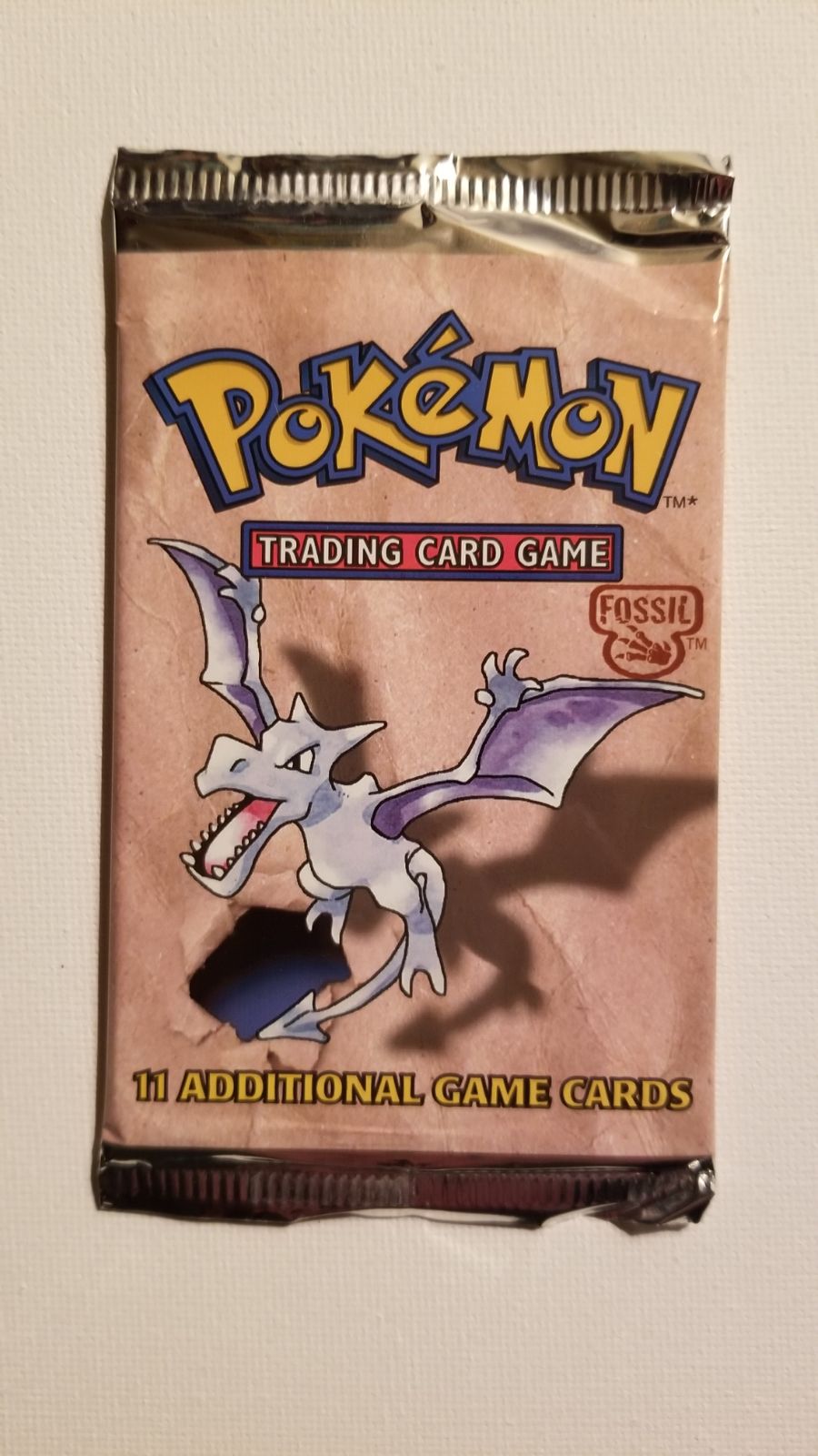 Pokemom sealed fossil booster pack