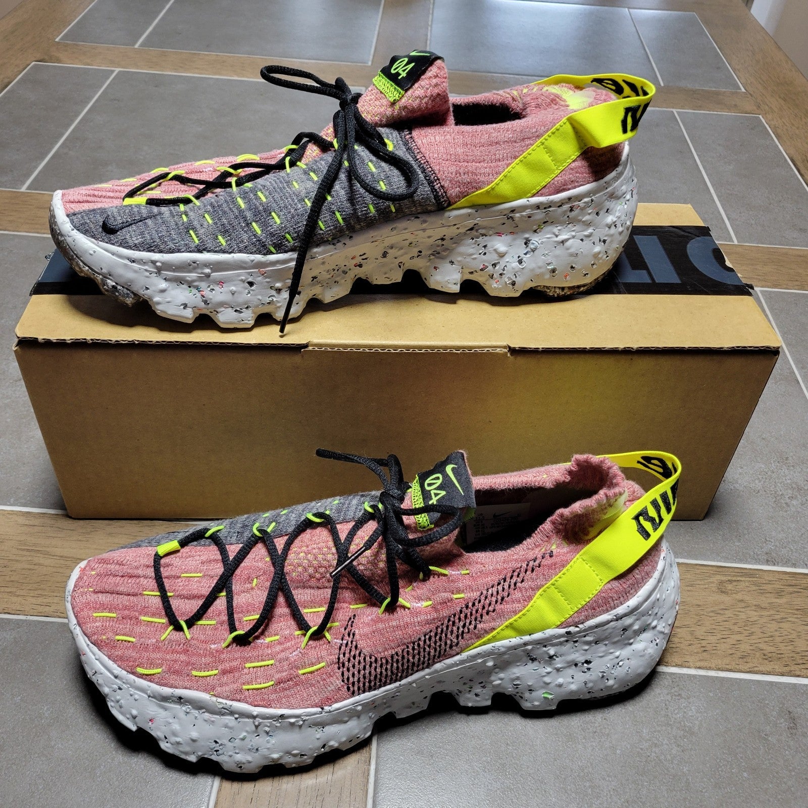 New Nike Space Hippie 04 Pink Lemon Women's Size 11.5 Shoes CD3476-700