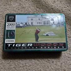 Tiger woods 2000 limited edition golf ball set