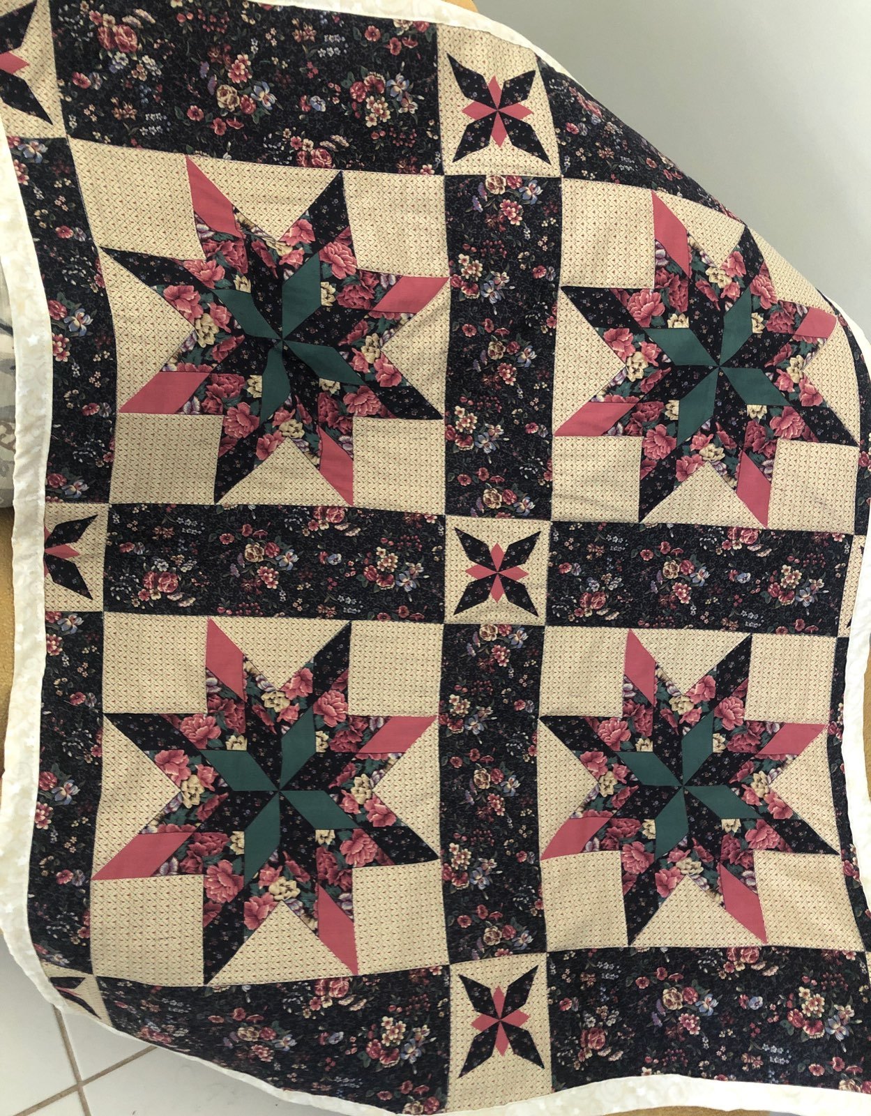 Handmade quilt. Lenght 45 inches x widt
