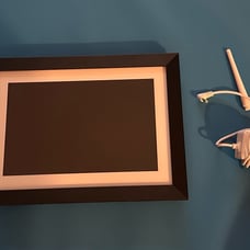 MRQ 10 inch WIFI Digital Photo Frame with 1280x800 IPS Touch Screen 16GB Storage