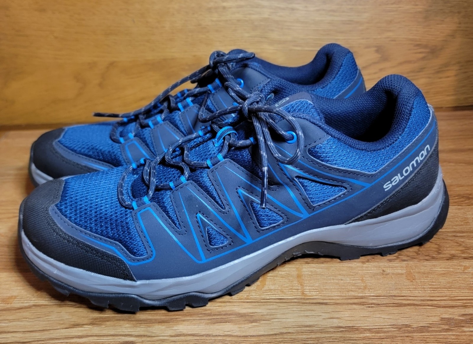 Salomon Mens Hiking Shoes