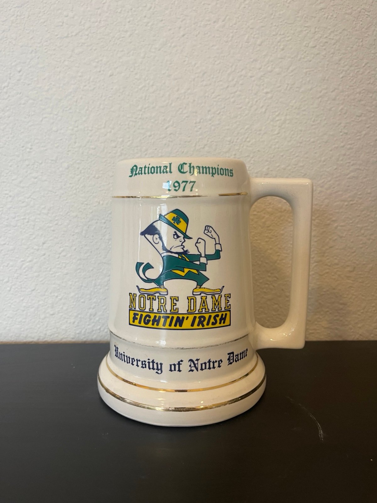 Vintage 1977 NOTRE DAME FIGHIN' IRISH National Champions Beer Mug Tankard