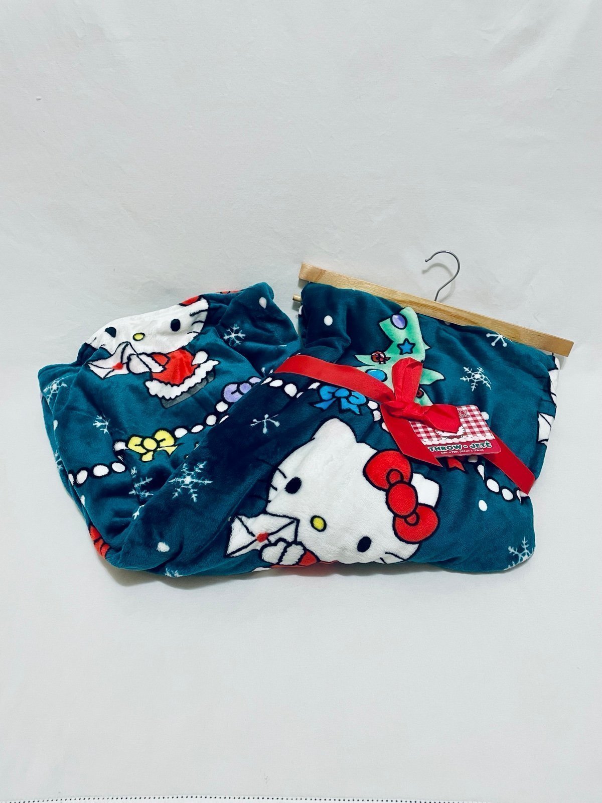 Hello Kitty Christmas Blanket