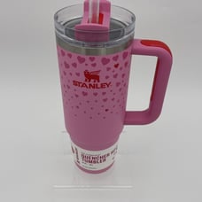 Stanley x Target Exclusive / Valentines Day / 30oz Sweet Hearts IN HAND