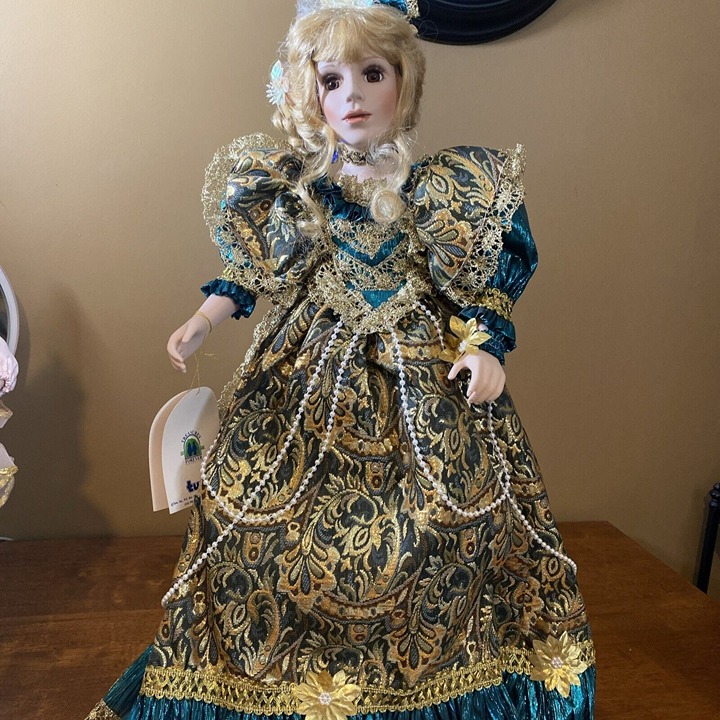 Treasures Forever Collection, William Tung, 23 1/2 Inches Tall Nicole Doll