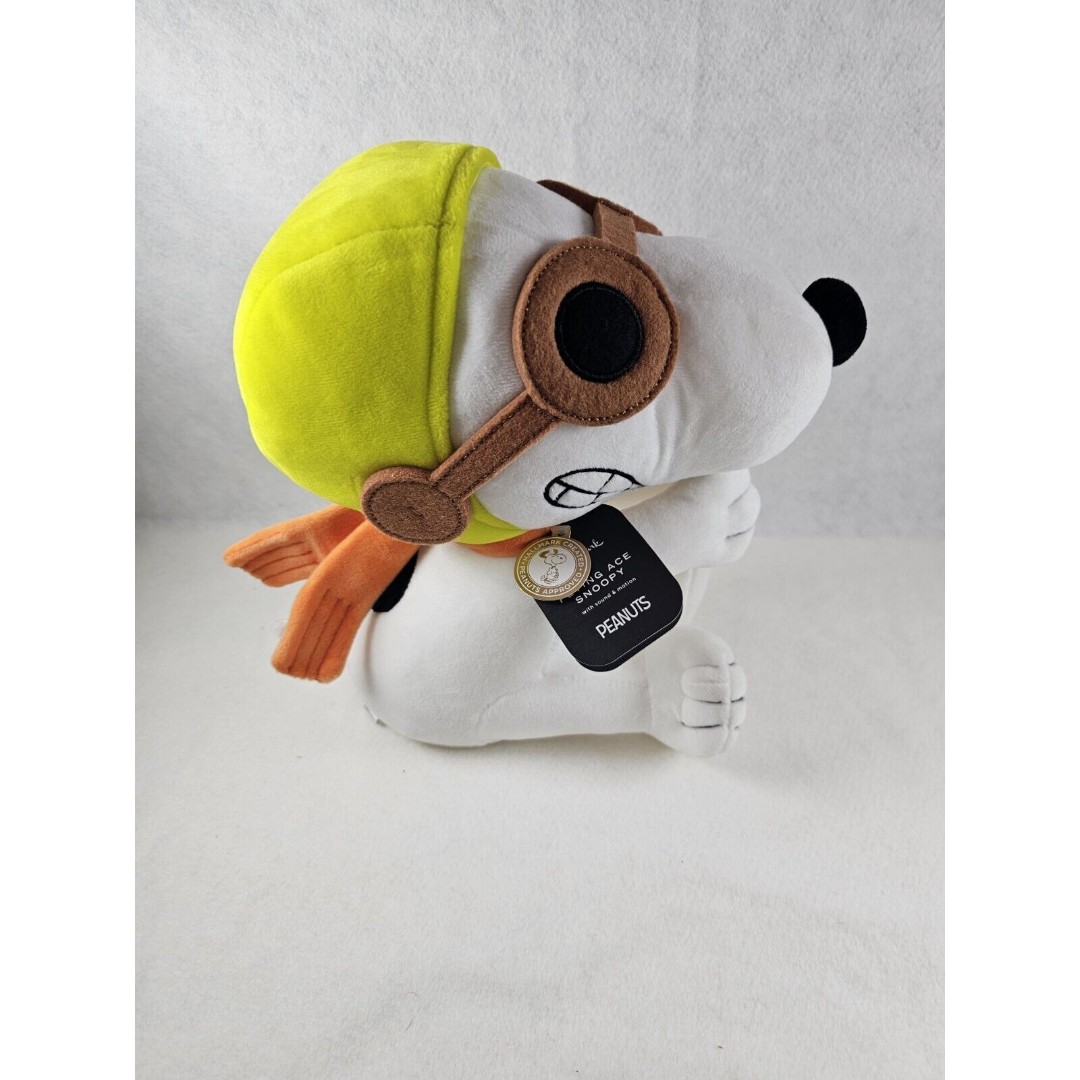 Peanuts Snoopy Flying Ace Hallmark Sounds/Motion Musical NWT. G.P Charlie Brown
