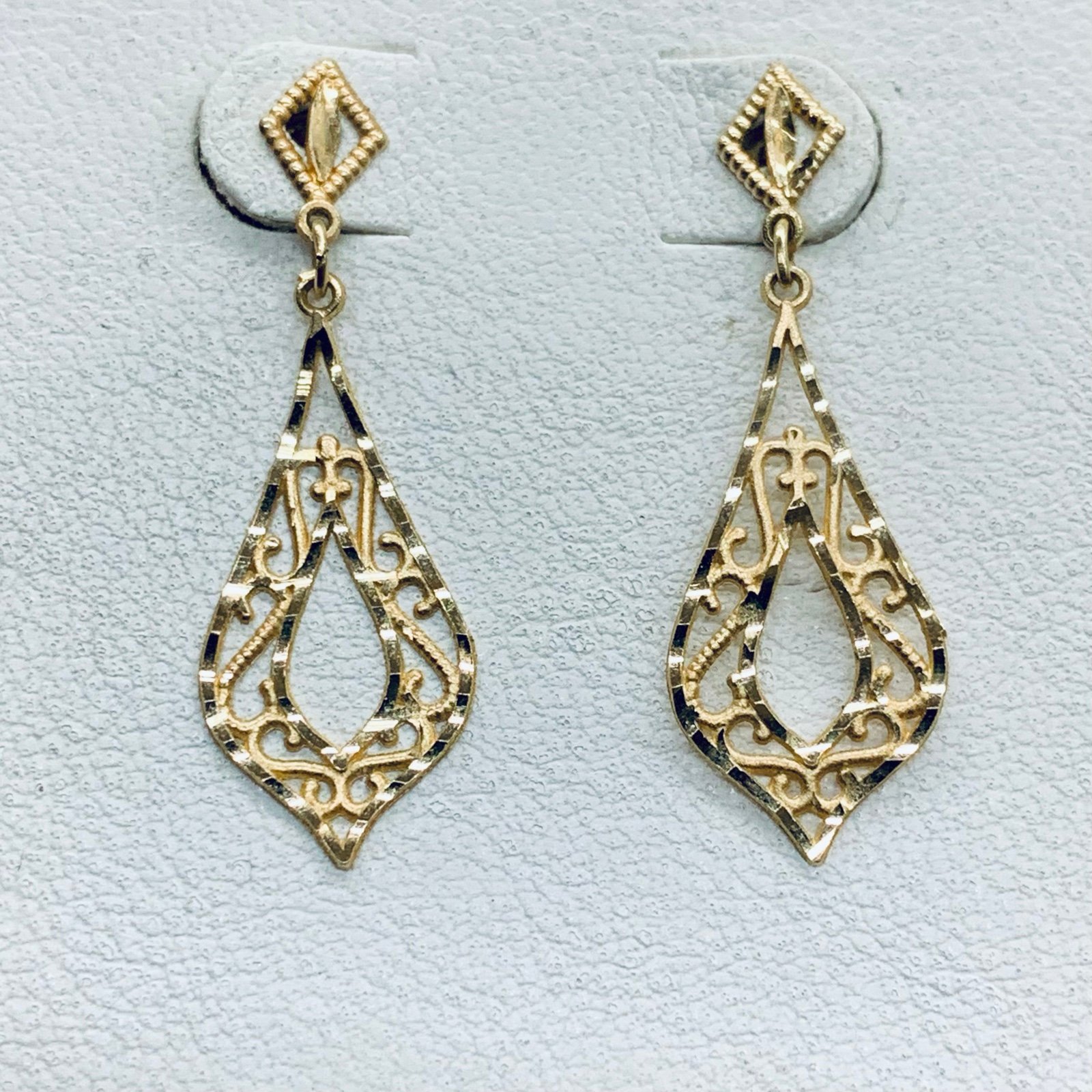 14k Yellow Gold Dangle Drop Diamond Cut Filigree Teardrop Post Stud Earrings