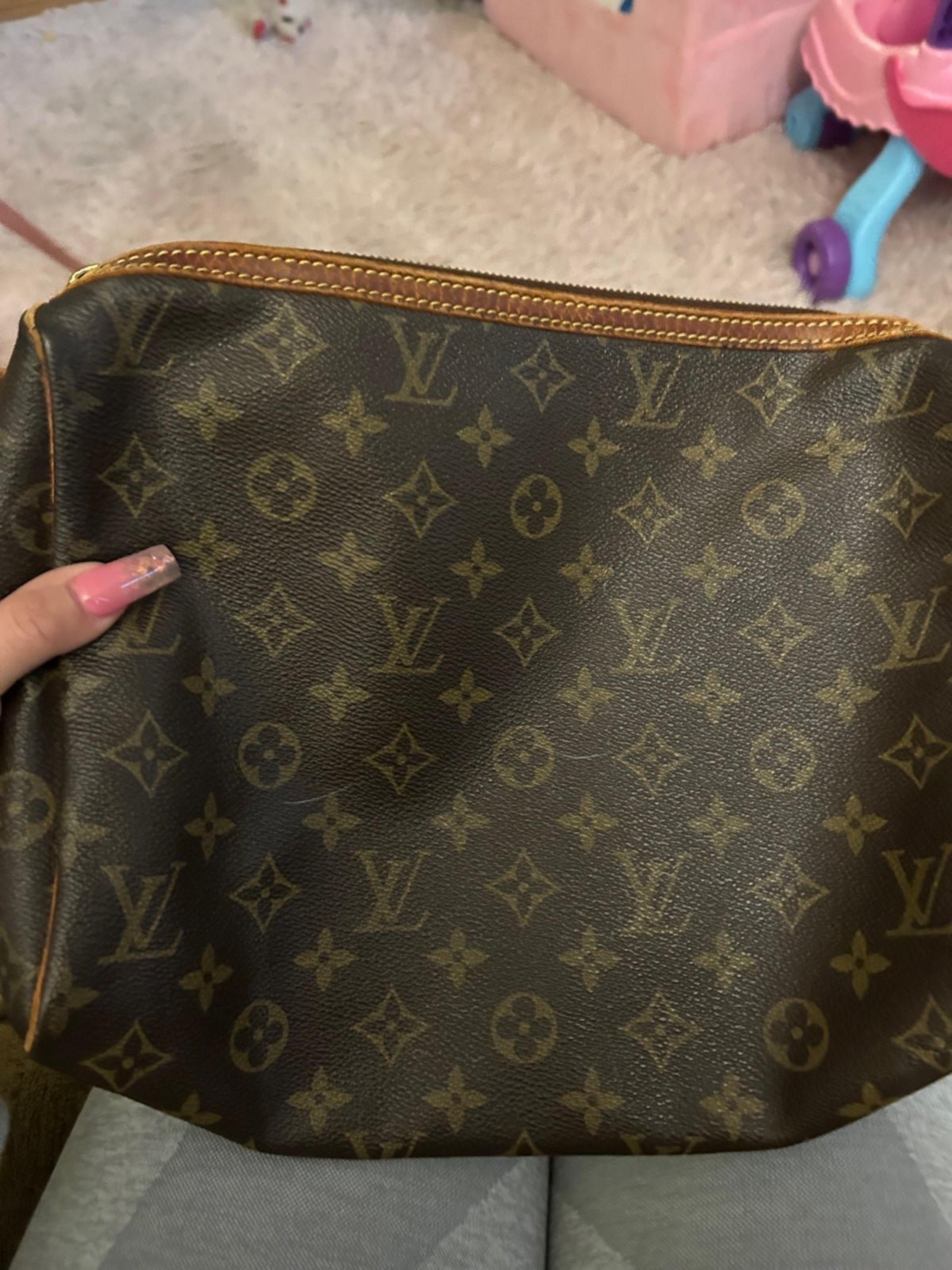 Louie Vuitton Crossbody