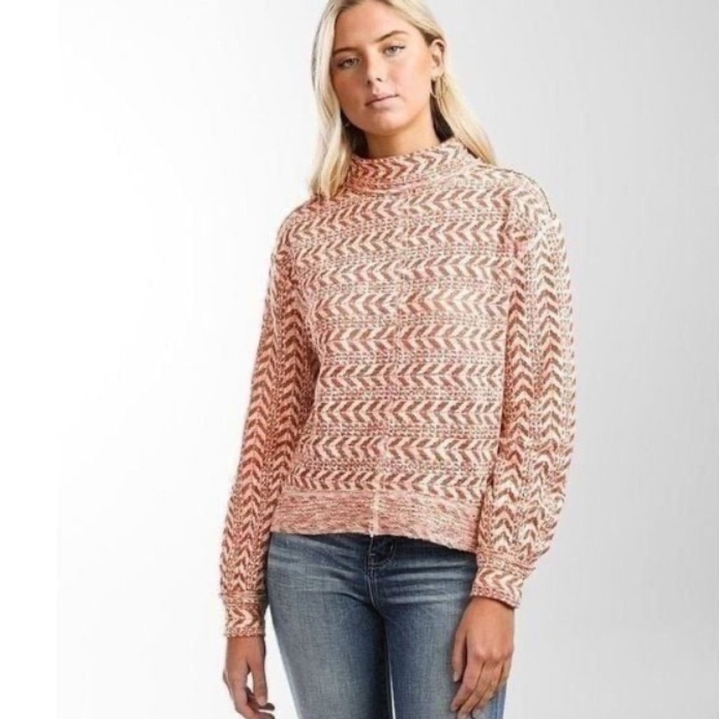 B06- Buckle BKE Raw Edge Pointelle Women’s Aztec Pullover Sweater M
