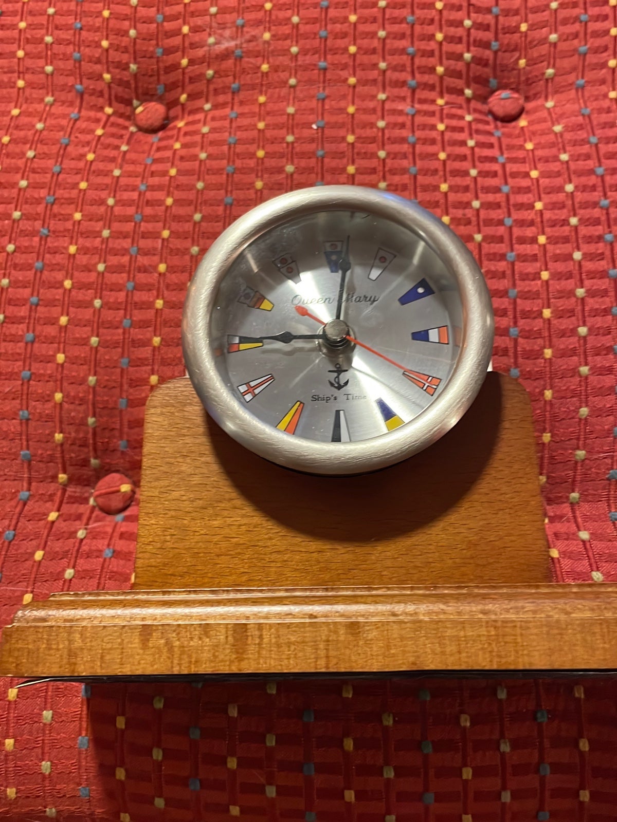 Ship's Time yellow copper construction Queen Mary maritime quartz clock