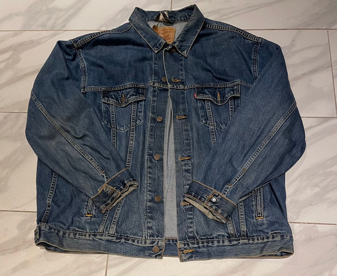 levi jean jacket