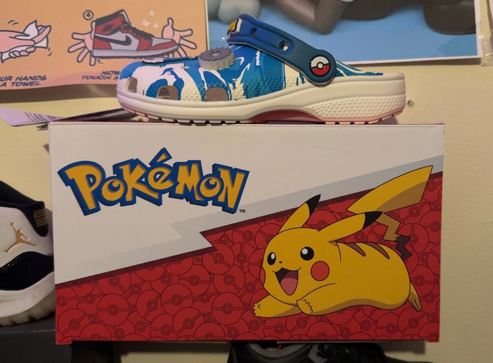 Pokemon Snorlax crocs J4