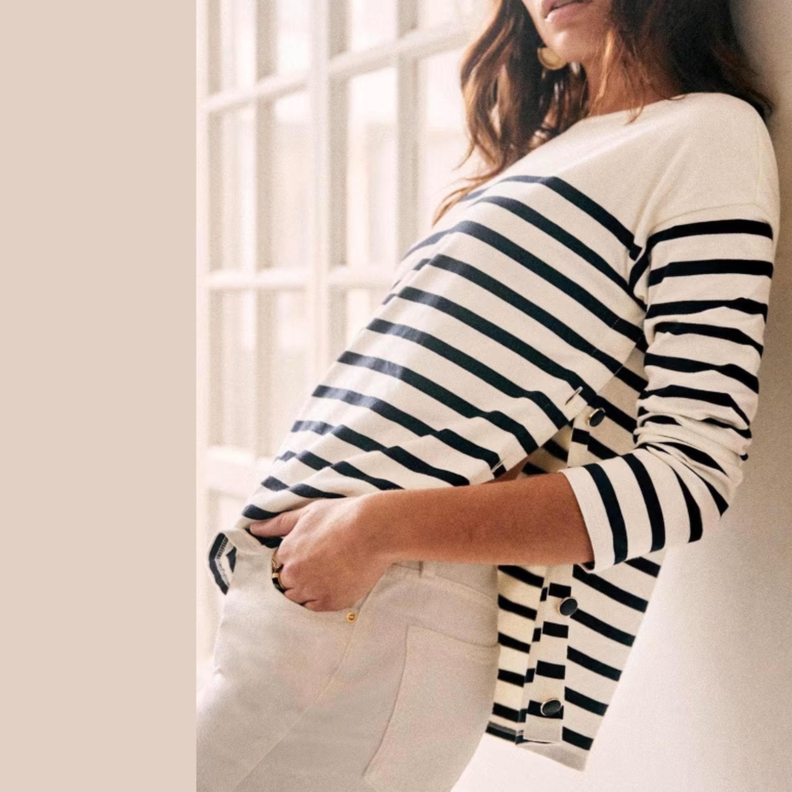 Sezane Women's Noan Marinière Top Boatneck in ecru Navy stripe side buttons M