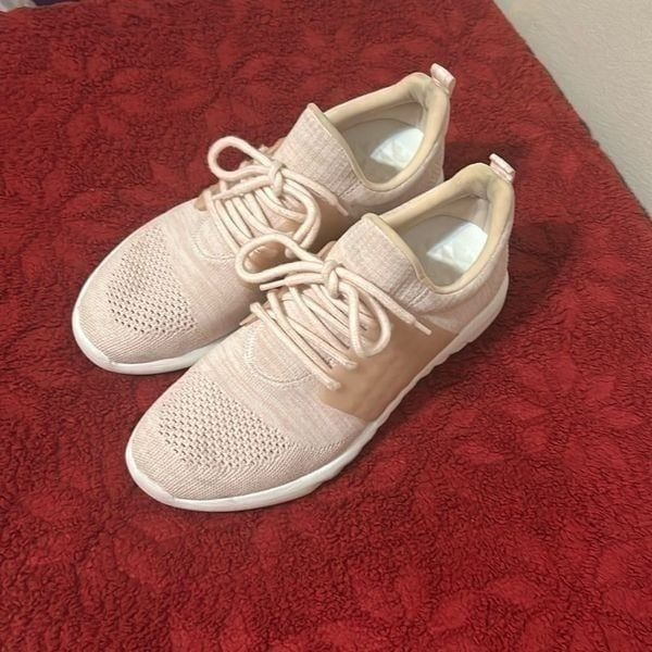 Aldo size 7.5 blush pink and white tennis shoes preloved