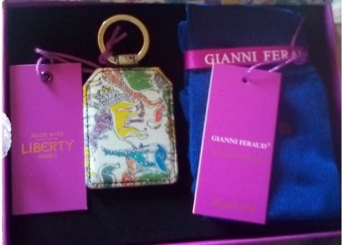 Gianni Feraud Safari Key Fob & Sock Set - New in Box -Great Christmas Gift!