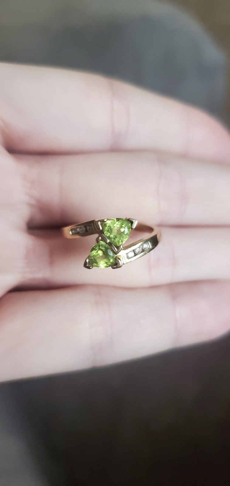 Peridot diamond ring. 10k gold
