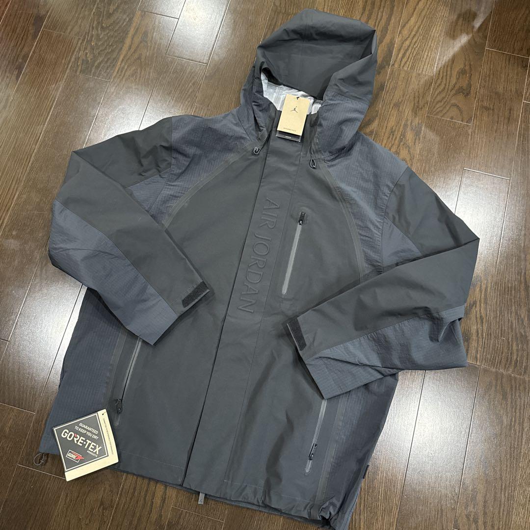 Brand new with tags, Air Jordan GORE-TEX Jacket, size L.