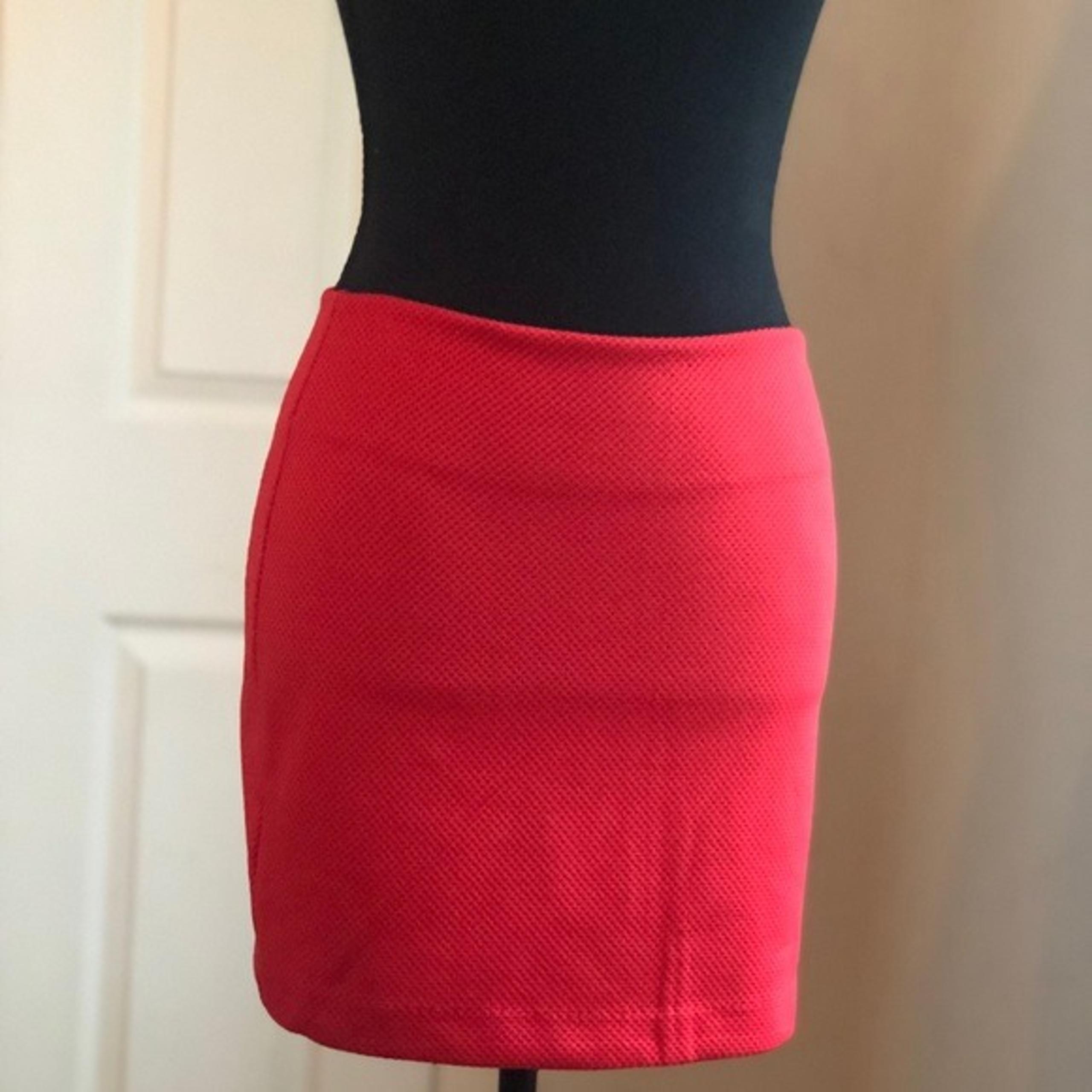 BCBG Generation Mini Skirt Size Small