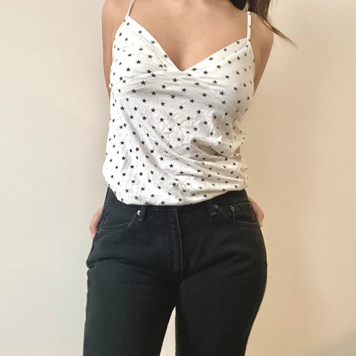 Top black & white star printed v-neck graphic tank top camisole black & white st