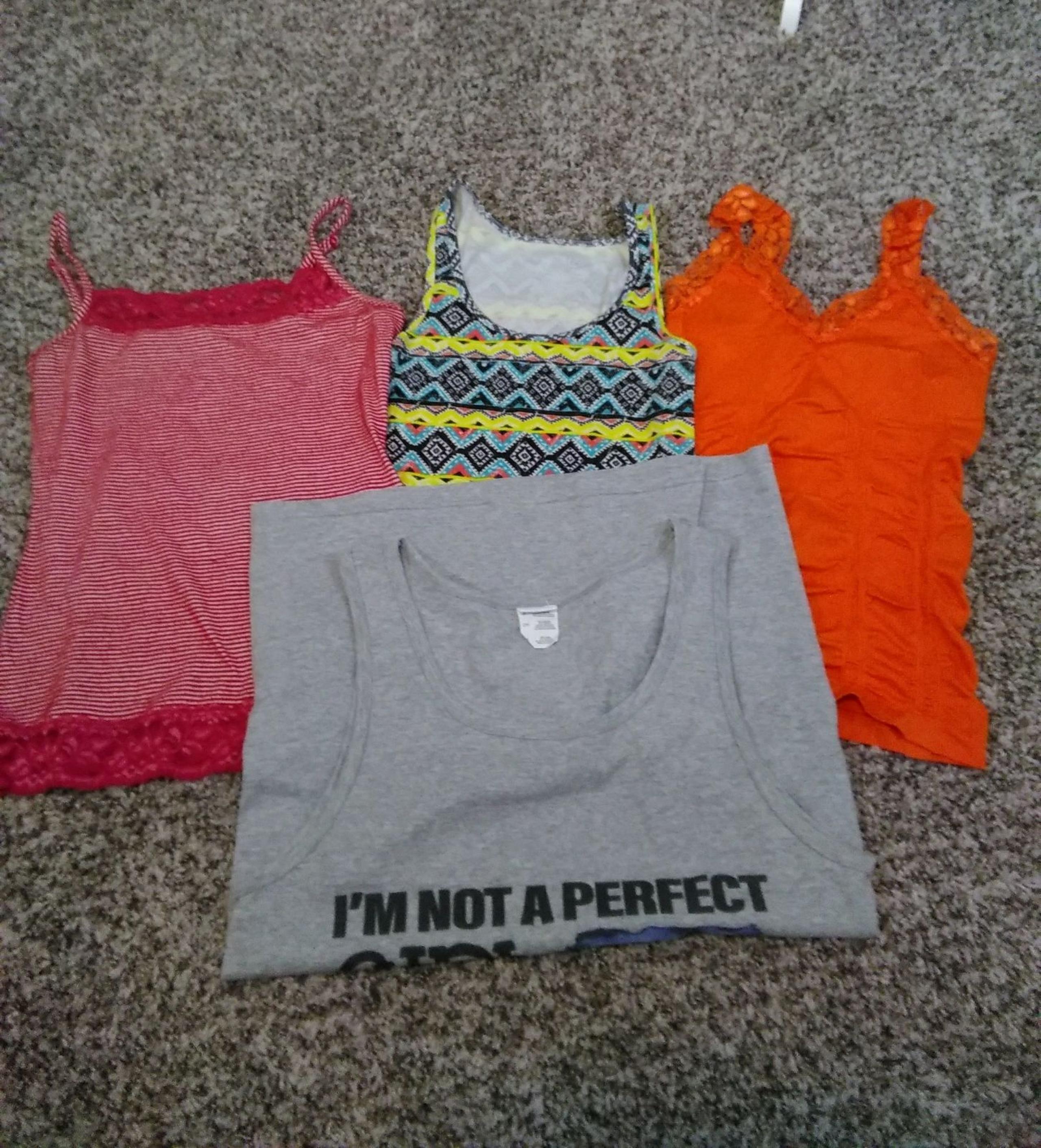 Tank Top bundle Sz S