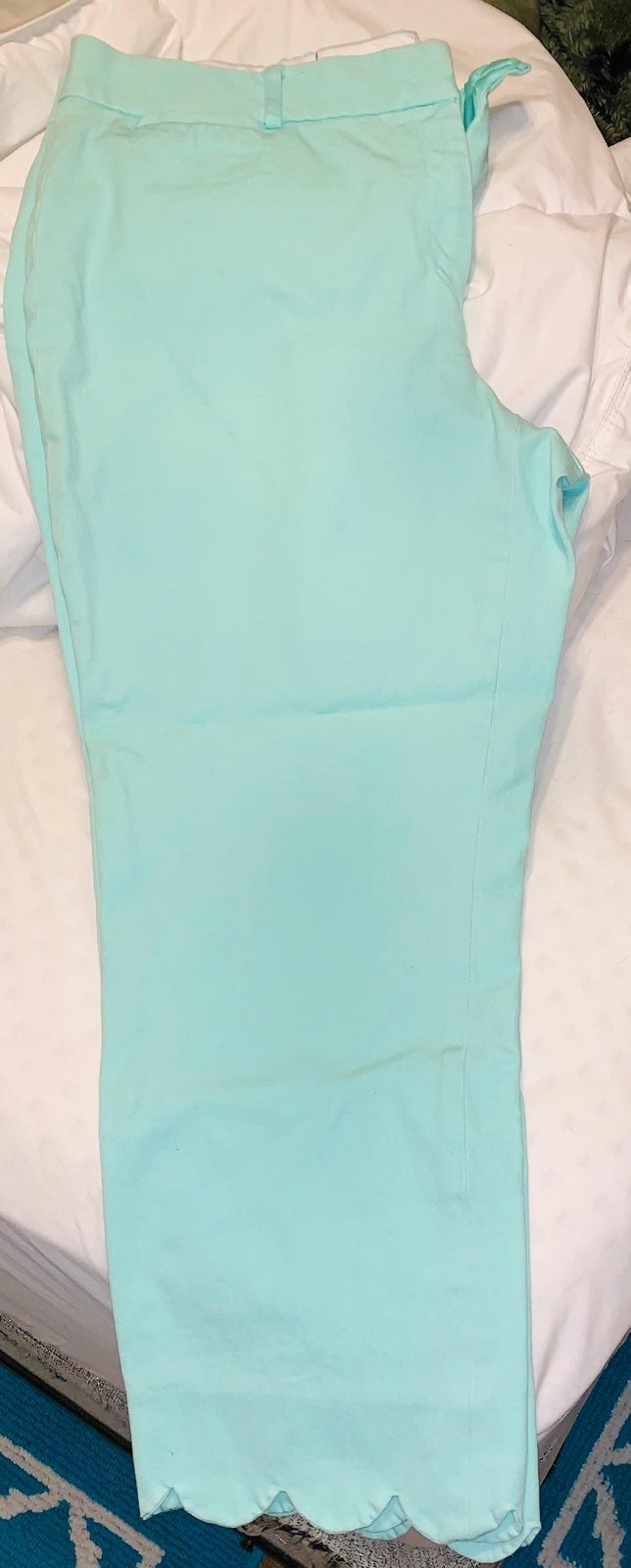 womens capris - Crown & Ivy
