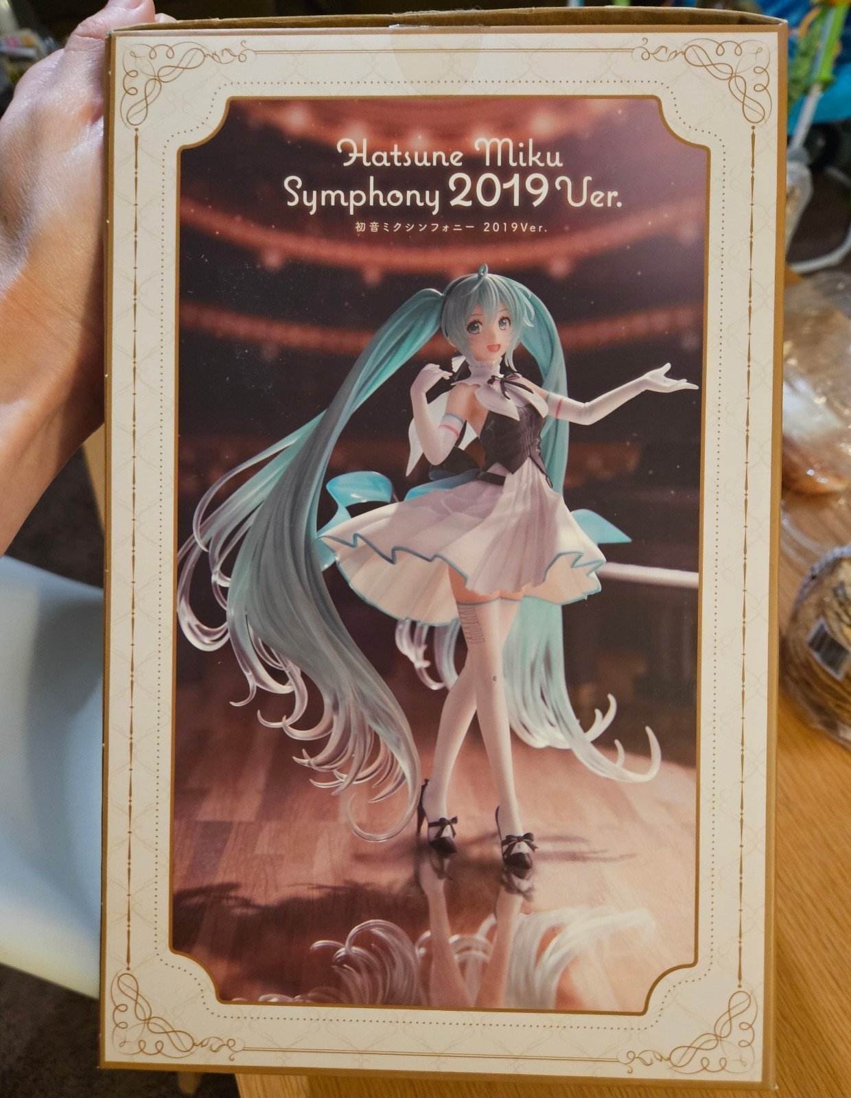 Good Smile Hatsune Miku Symphony 2019 Ver. 1/8 Scale Figure