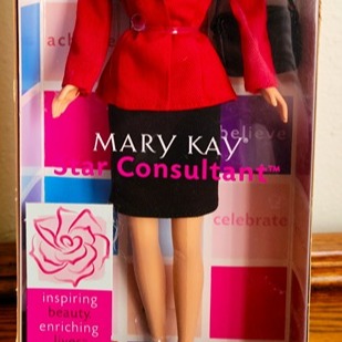 2003 Mary Kay Star Consultant Barbie Doll (NRFB)