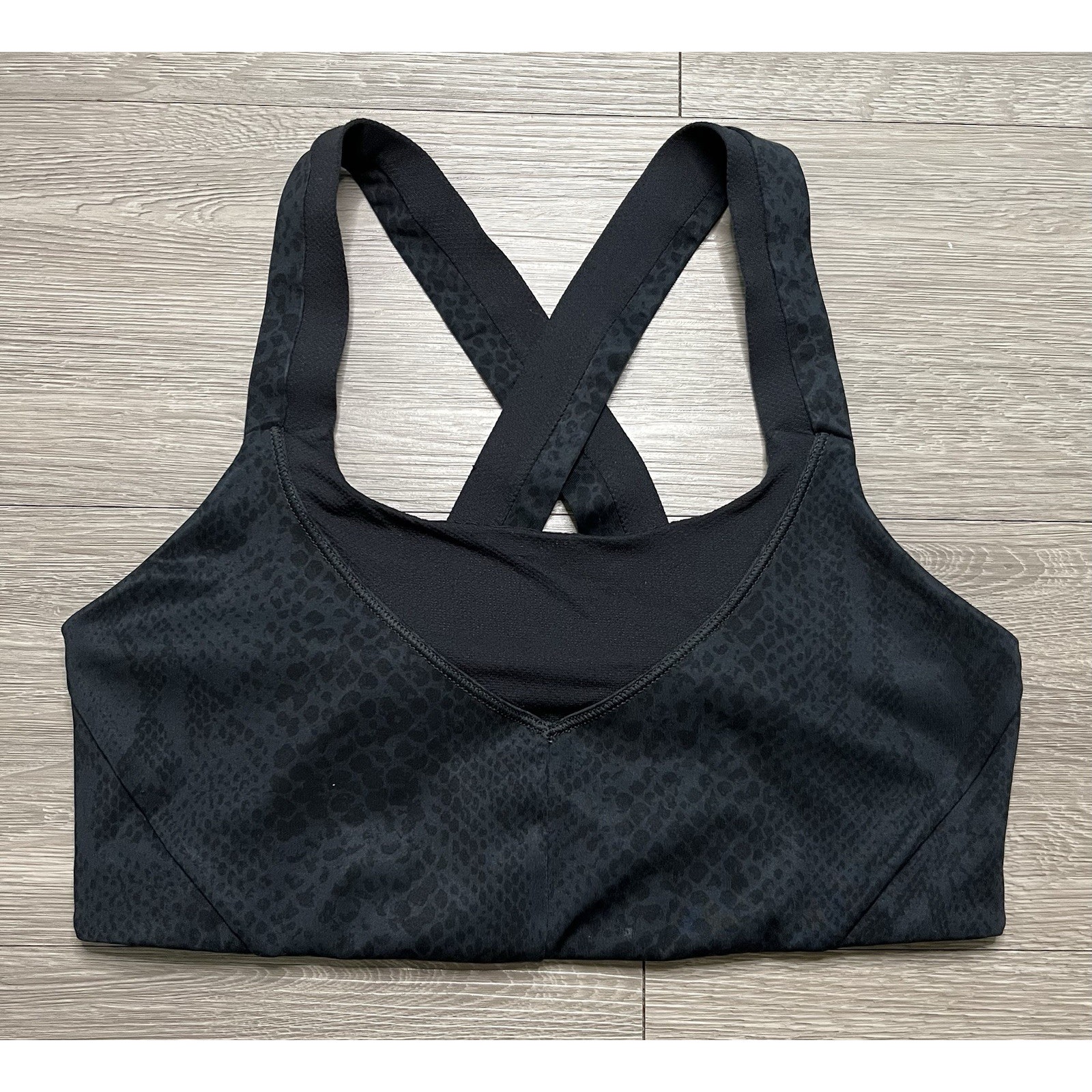 Lululemon Energy Bra Long Line Black Animal Print Crossback Size XS