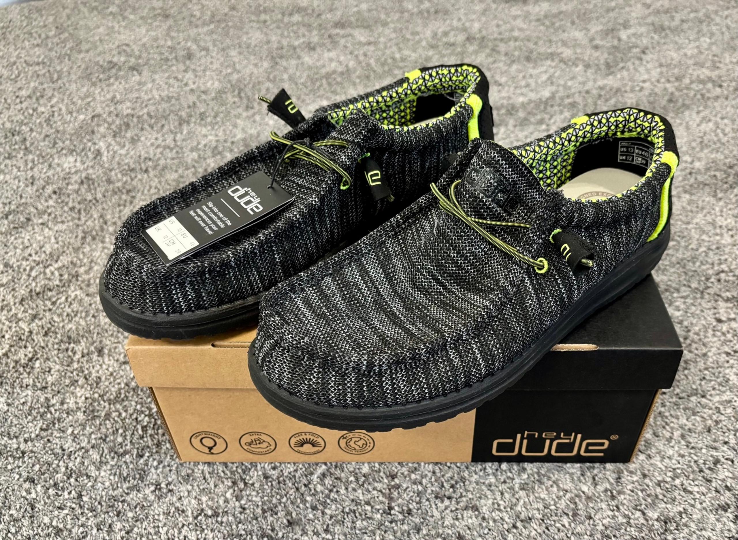 NEW Men’s Hey Dude Wally Shoe Vibrant Black Size 13 Buckle Exclusive