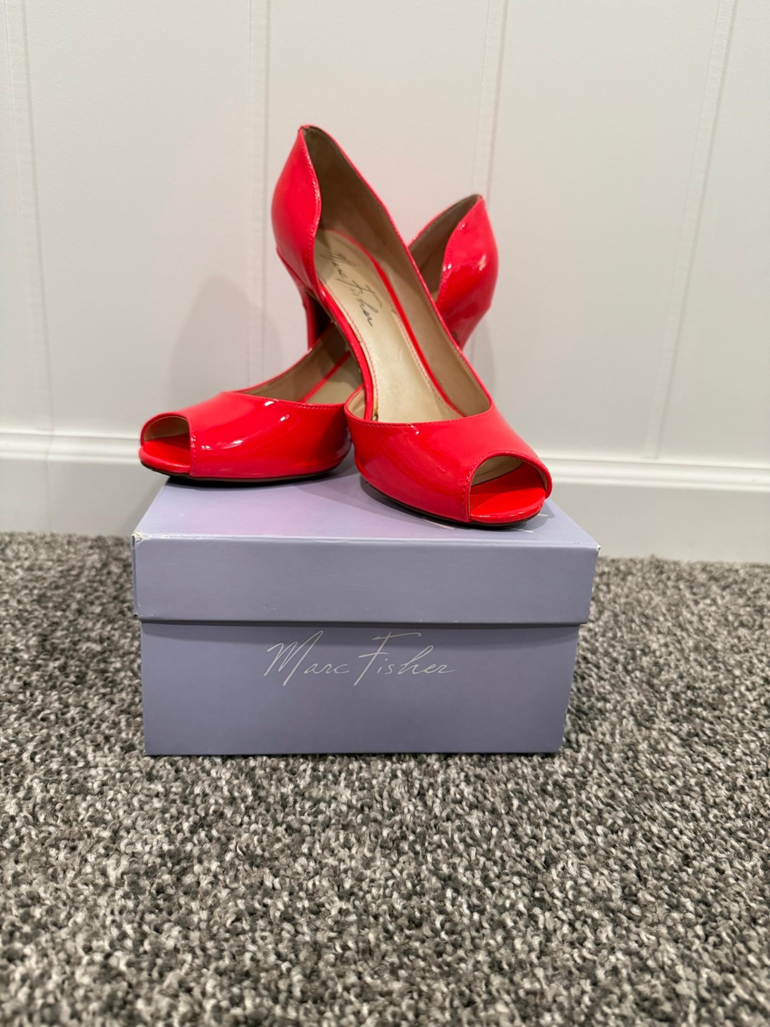 Marc fisher Joey patent peep toe pumps
