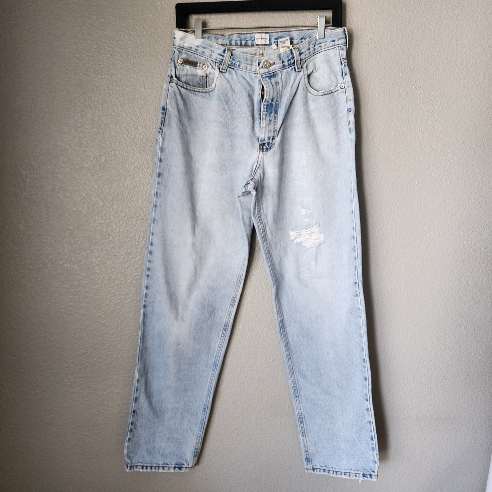 Calvin Klein Vintage 90s Relaxed Fit Light Wash Distressed Jeans