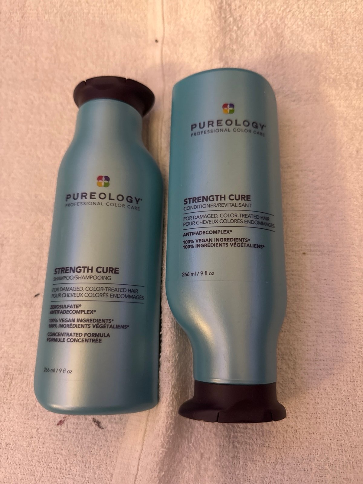 Pureology shampoo and conditioner to strengthen the hair