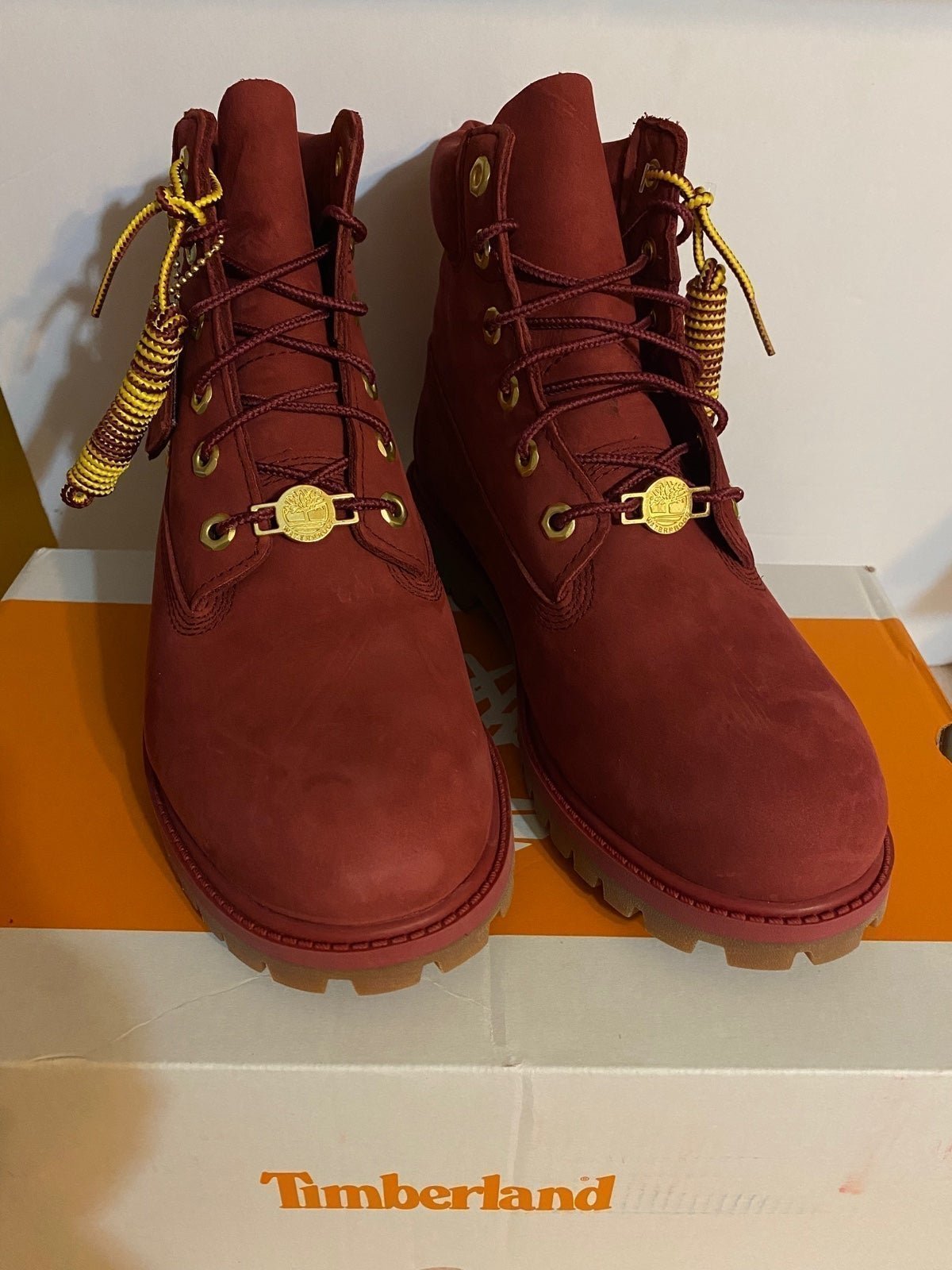 TIMBERLAND PREMIUM 6 IN WATERPROOF BOOT BURGUNDY NUBUCK SZ 6 MM
