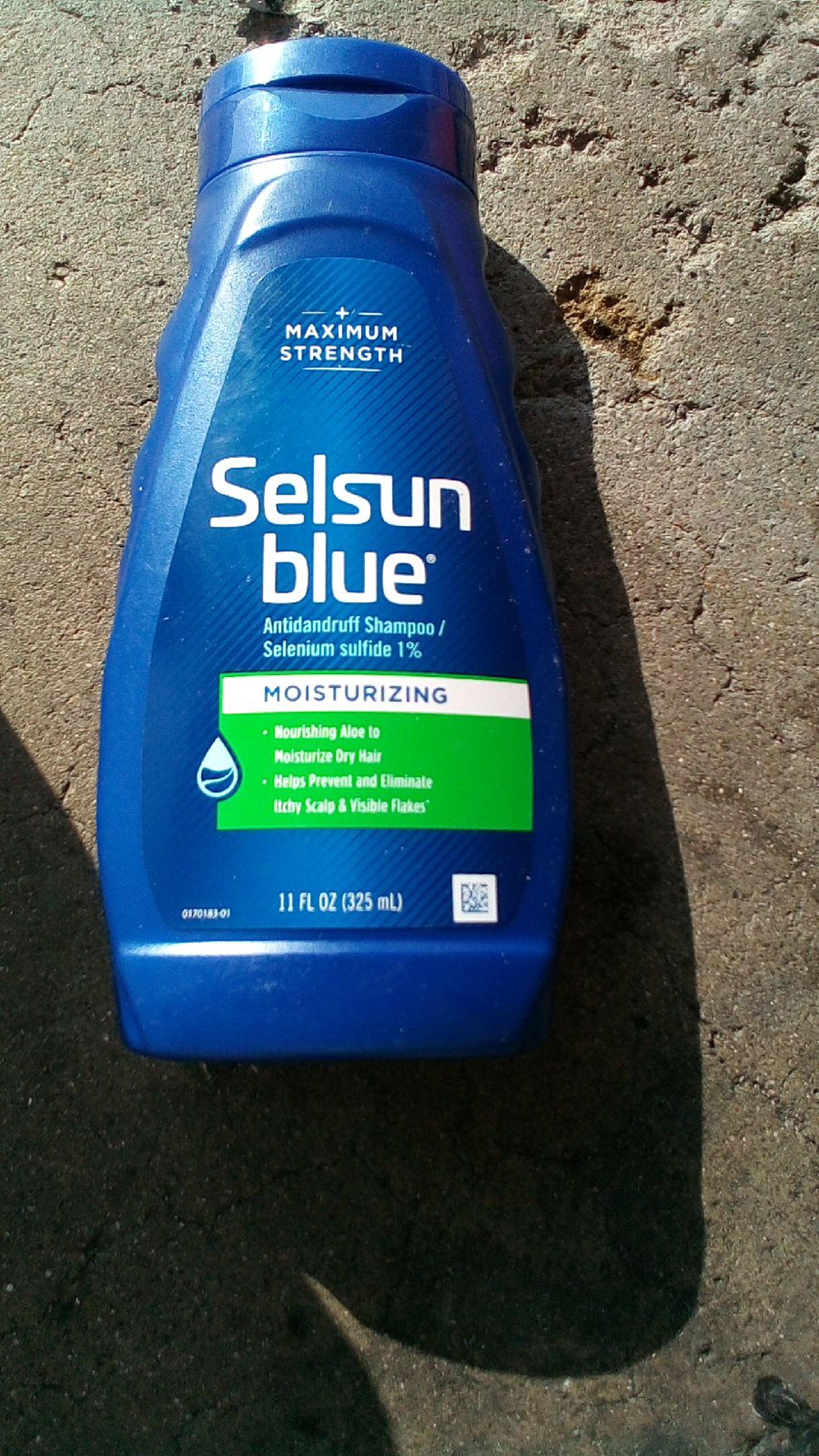 Selsun blue shampoo