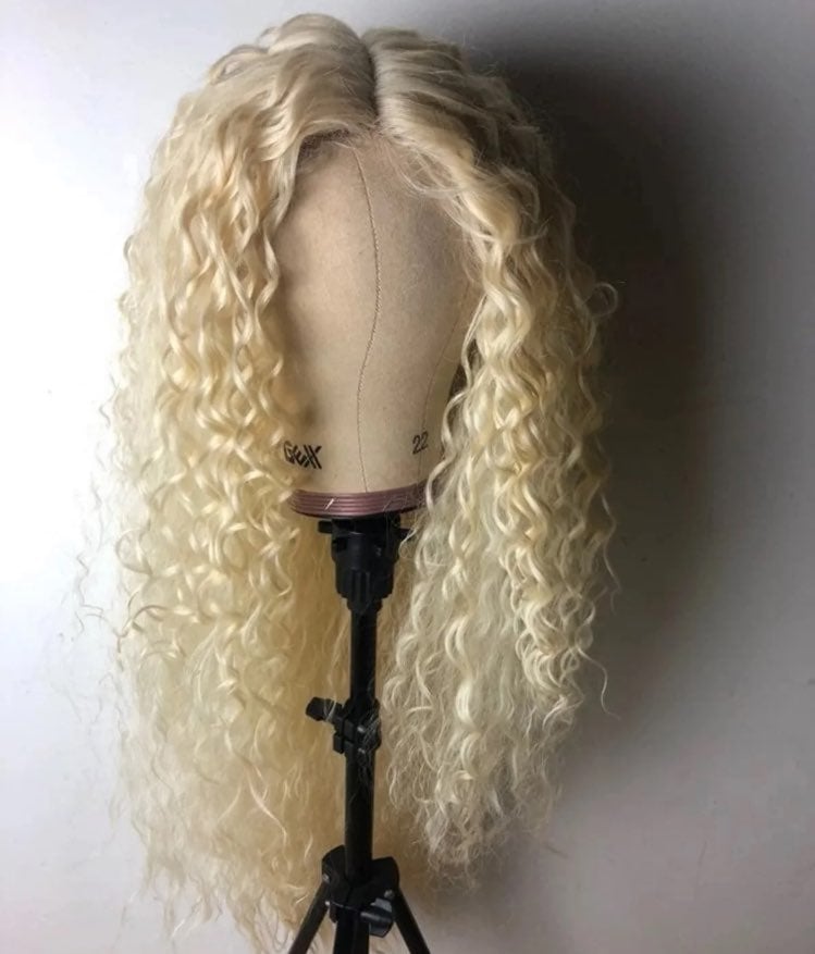 30” Blonde Wavy Lace Front Wig *NEW*