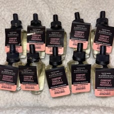 Bath and body works wallflowers