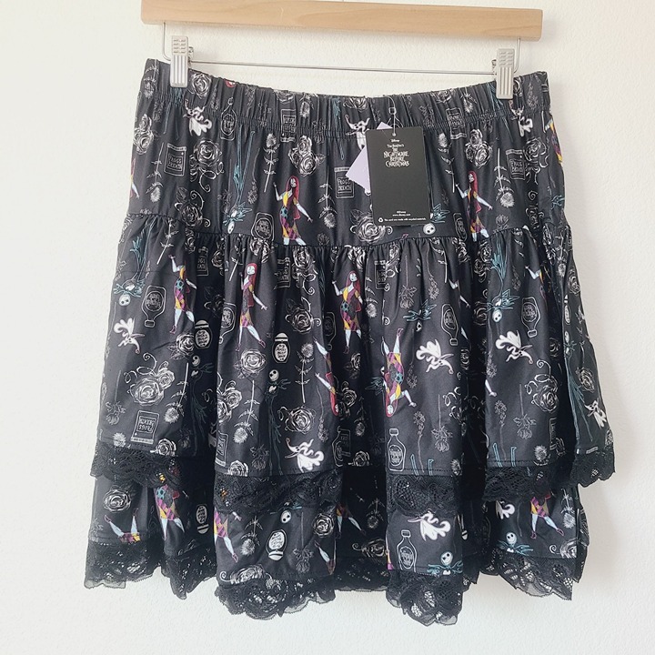 Her Universe Nightmare Before Christmas Wide Yoke Tiered Skirt Size XL Black