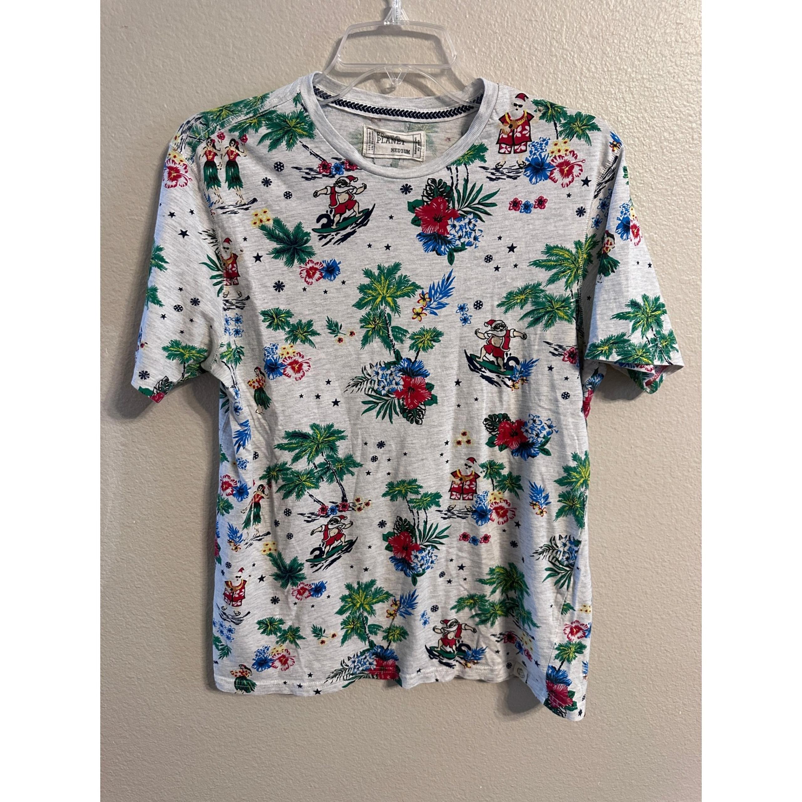 Planet T-Shirt Hawaiian Santa Surfing Graphic Print Tee Medium