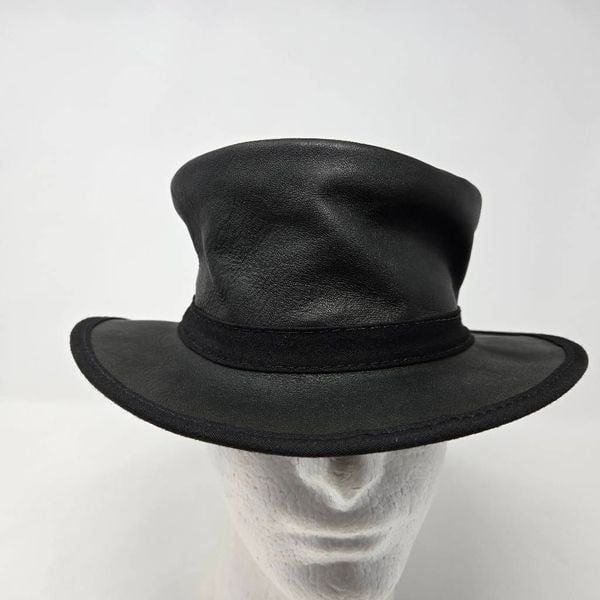 BUSKER BY HEAD N HOME HATS CAP BLACK SMOOTH LEATHER MADE IN USA SIZE SMALL