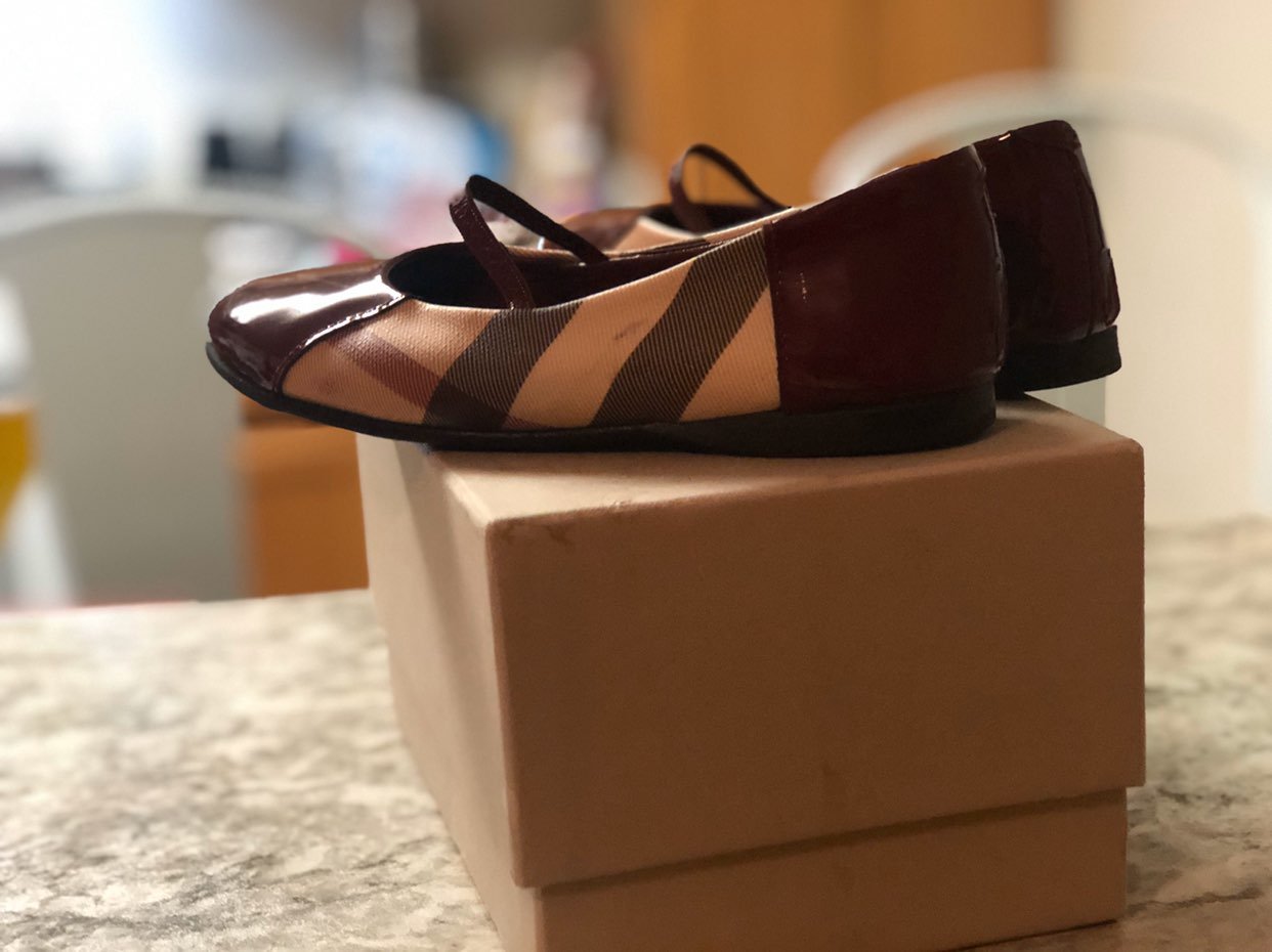 burberry slids