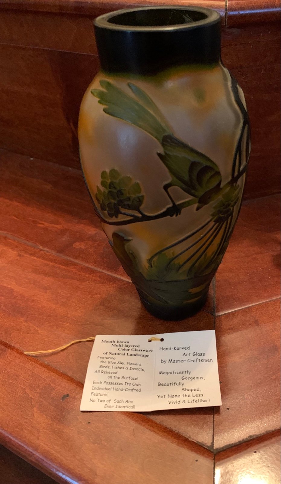 Vintage Chinese Peking Glass Hand Carved overlay cameo Vase landscape Bird