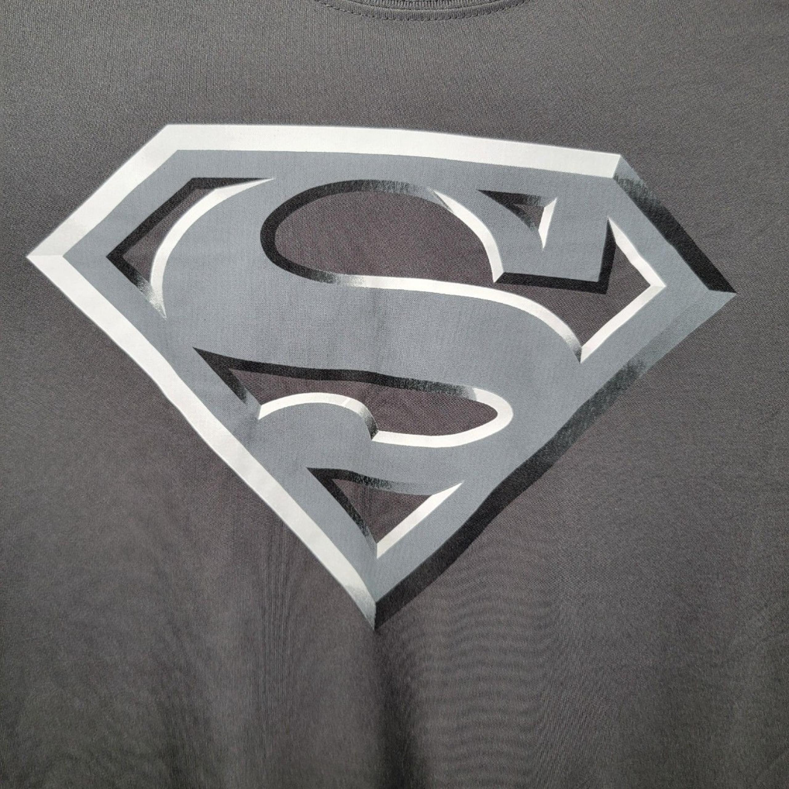 Superman Tee Long Sleeve Dark Grey - Size Large