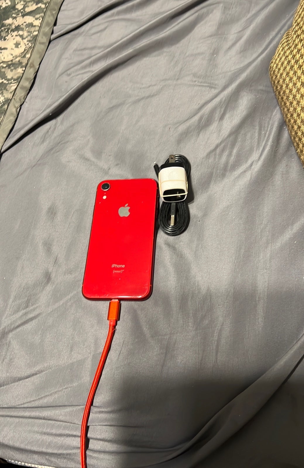 Apple iPhone XR 64 GB in (Product) RED for AT&T