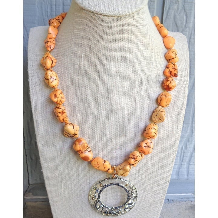 Vtg Orange Magnesite Howlite Stone Pendant Necklace Rodeo Cowboy Western Chunky