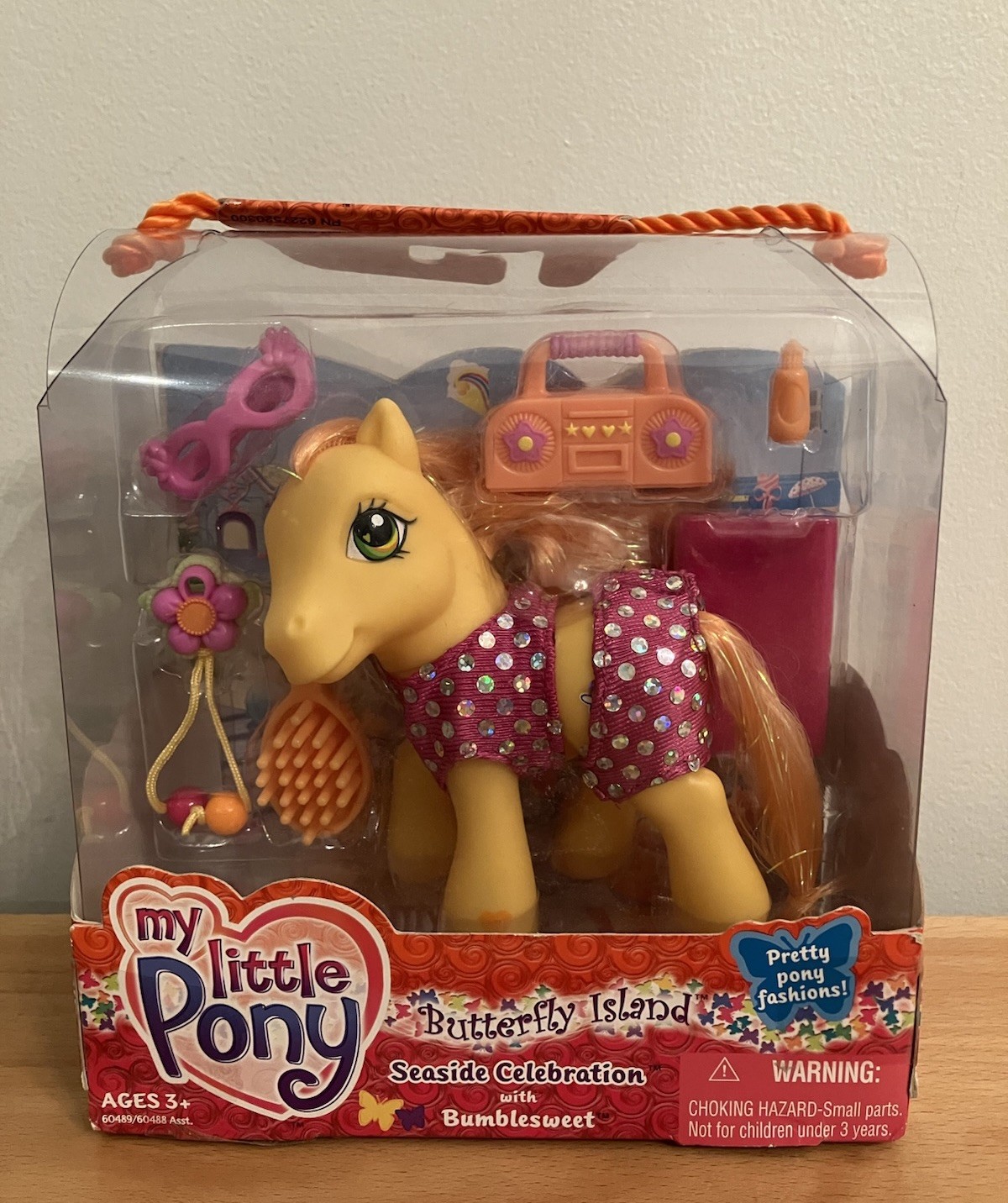 (SEALED) My Little Pony Butterfly Island Seaside Celebration Bumblesweet Set