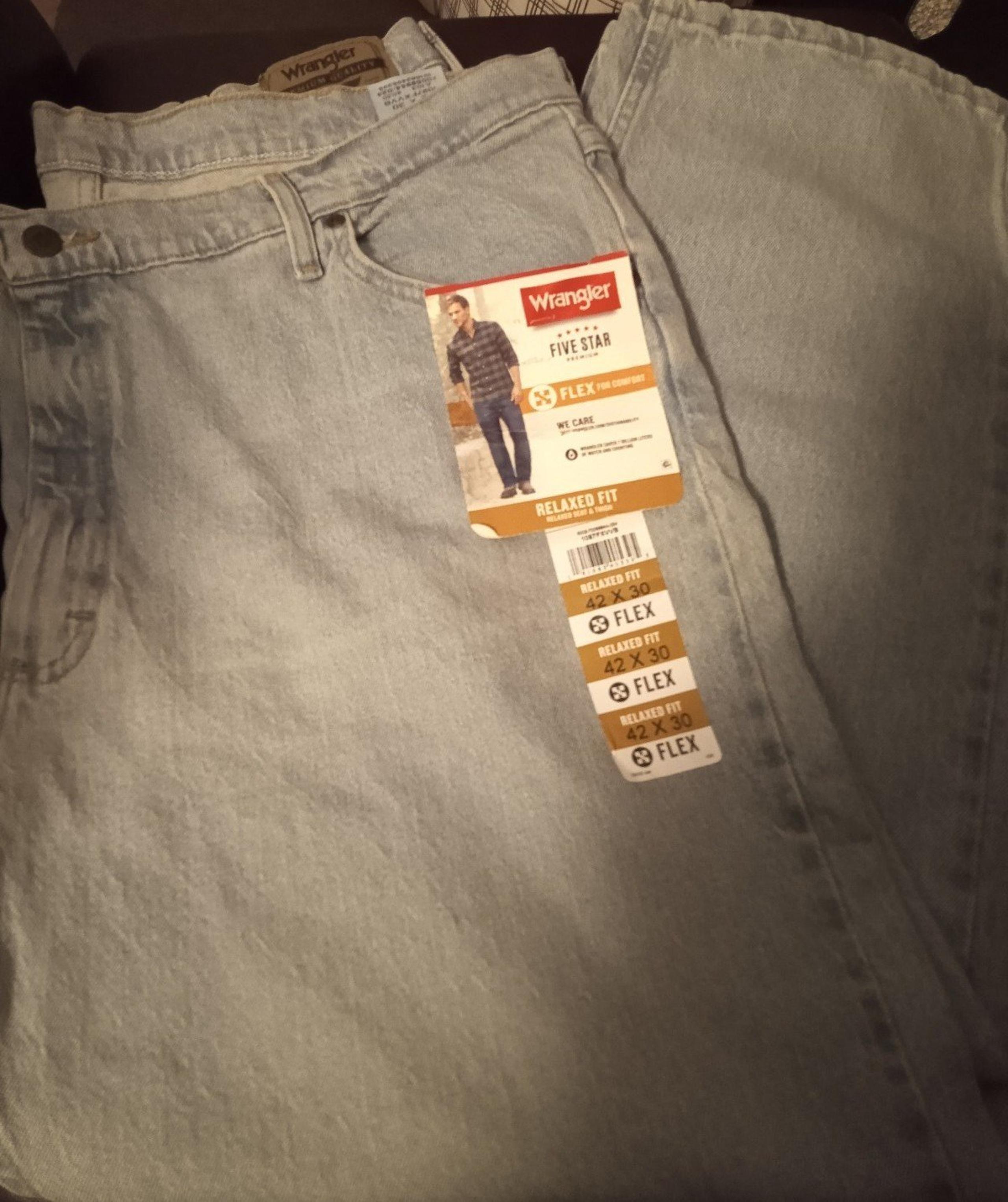 Wrangler Five Star Flex Relaxed Fit Seat & Thigh Jeans 42x30