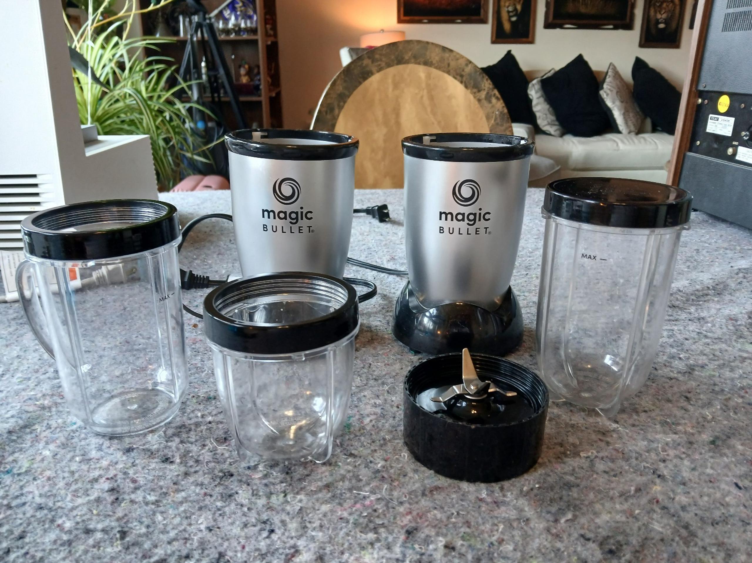 The Magic Bullet MBR-1101 18oz Blender in Silver is a powerful and efficient kit