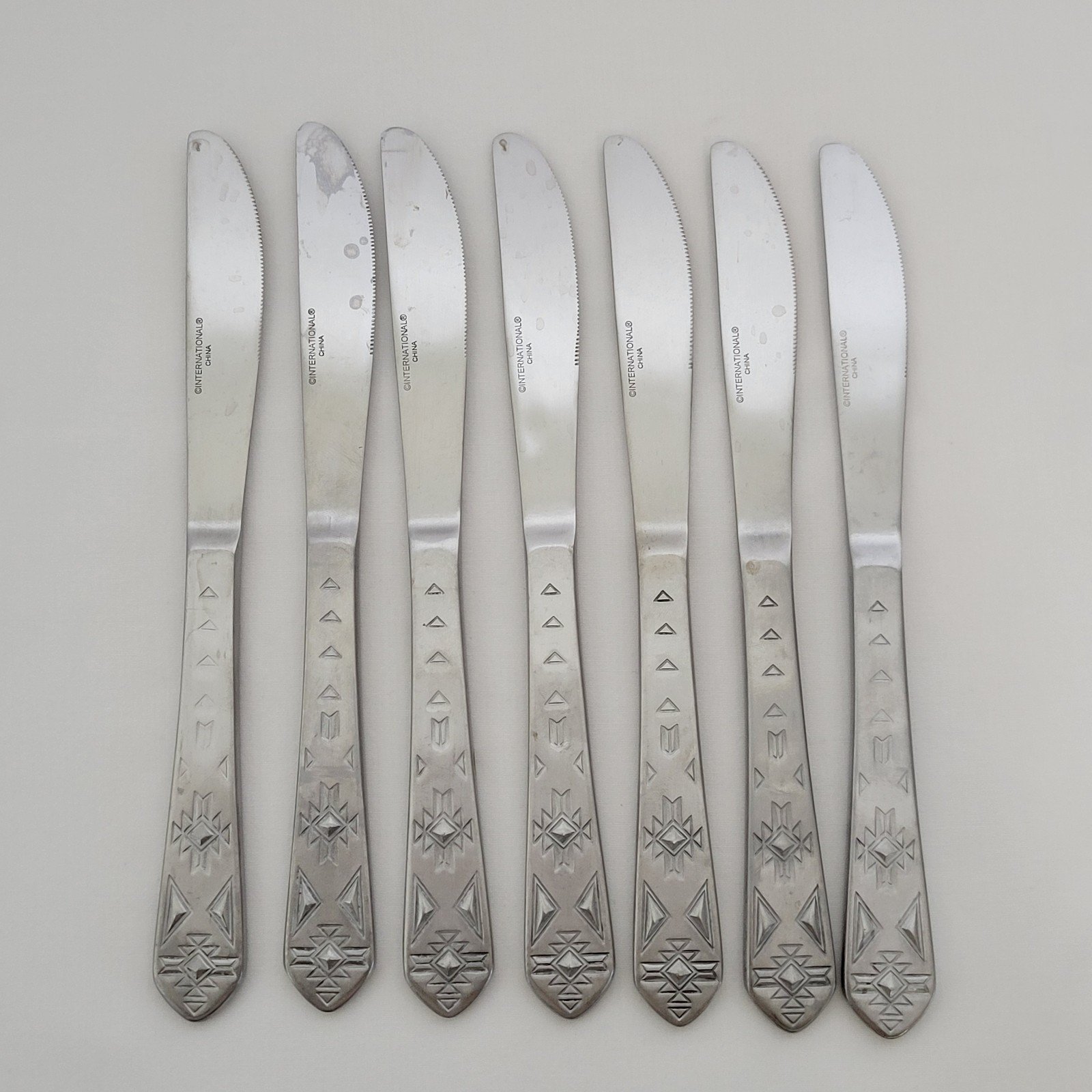 Set of 7 International Pueblo Dinner Knives Southwestern Stainless Flatware 8.5