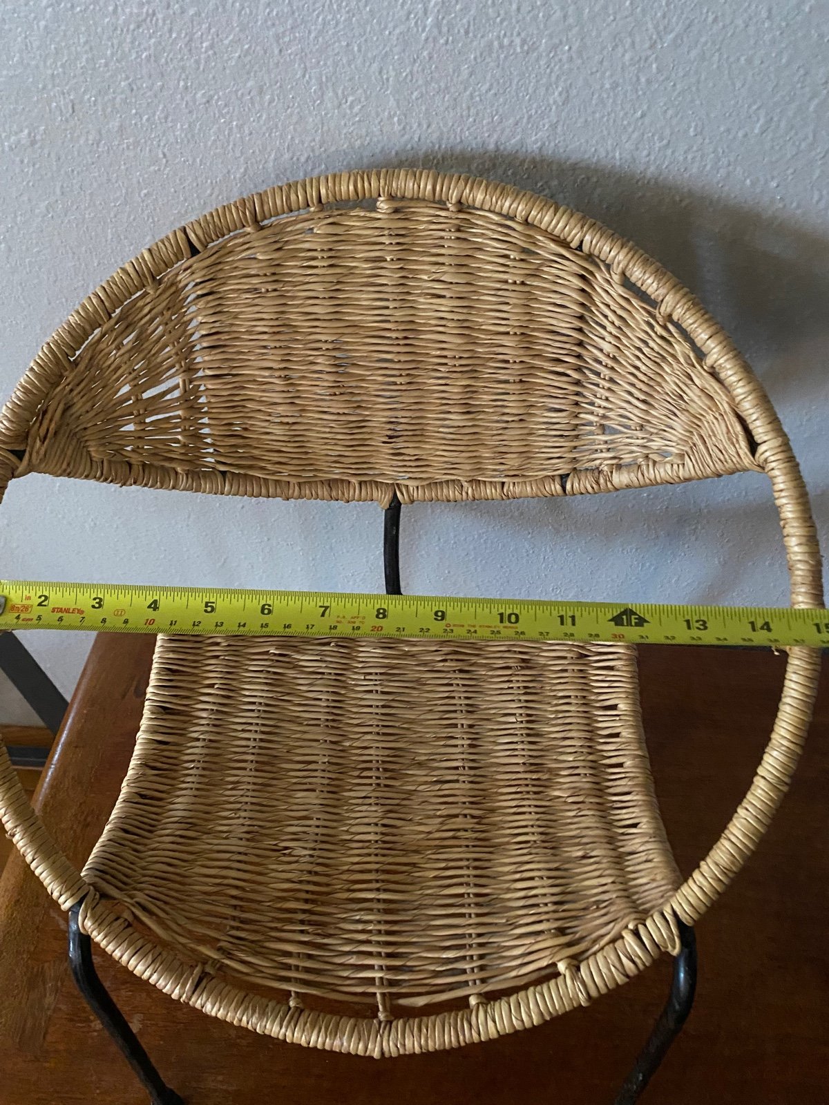 Store Mid century rattan chair with iron legs for kids toddlers